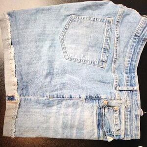 Buttonfly denim shorts